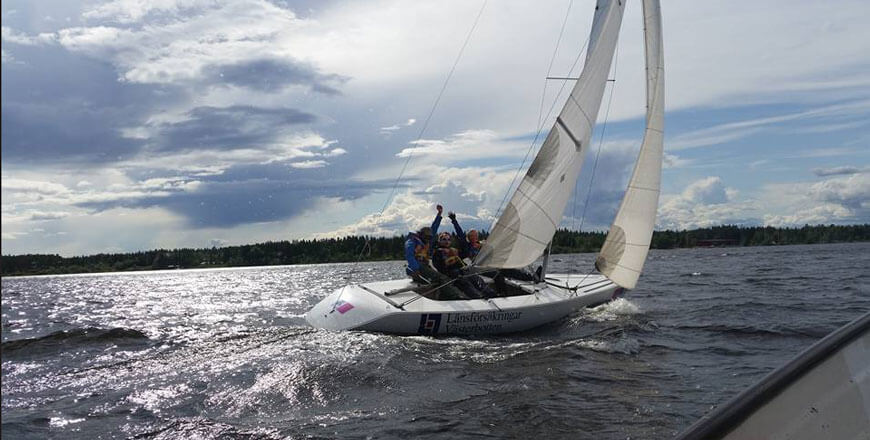 Nu har vi öppnat anmälan till årets seglingskurser